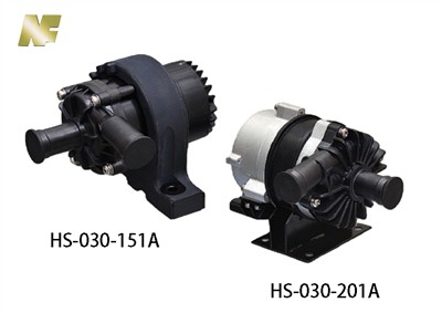 Ryšys tarp siurblio galvutės ir vandens įleidimo / išleidimo angos